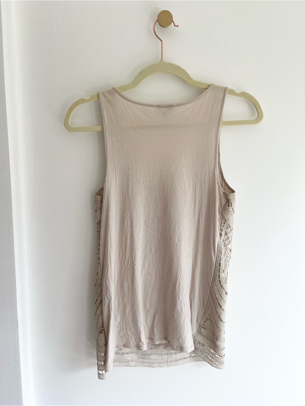 Express Beige Metallic Crochet Lace Overlay Tank Top | Women’s Small - Picture 6 of 7